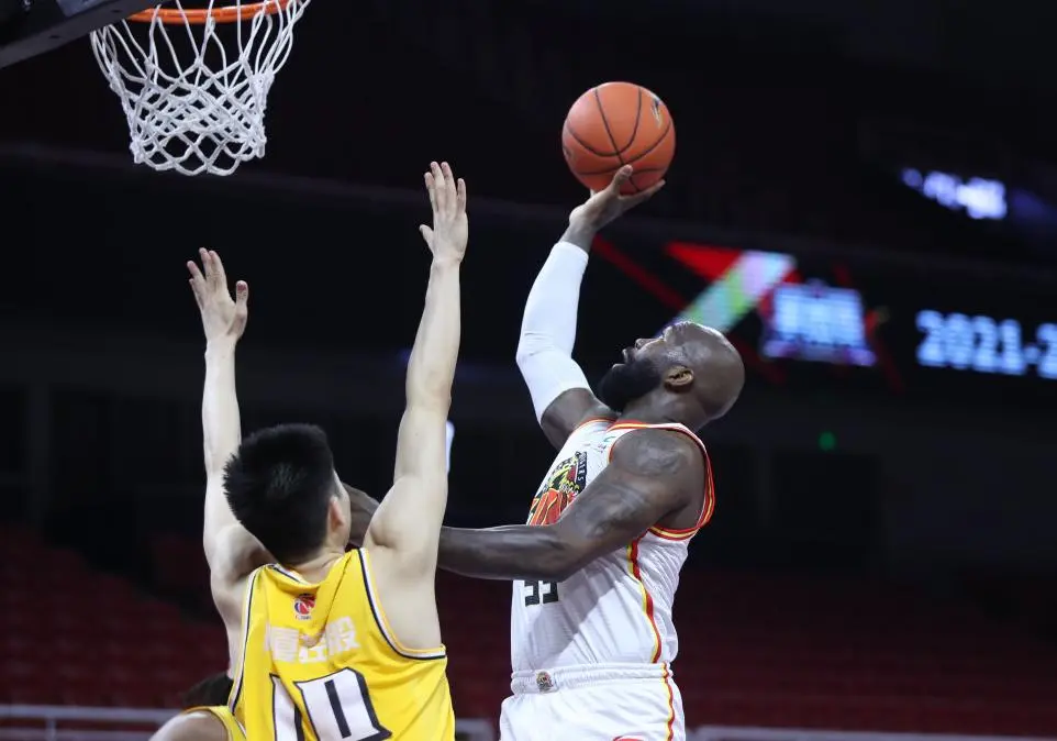 像琼斯, 打出预期的, 新疆这六支 像琼斯, 打出预期的, 新疆这六支