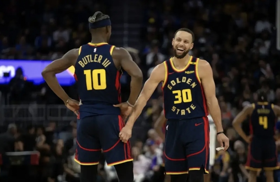 AA, 易动态, 到惊人的